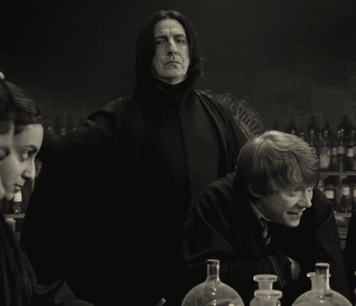 tumblr_m8zr6rb6Jk1rtyu5vo1_500.gif