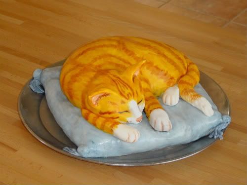 Cat_Cake_1_by_Shoshannah84.jpg