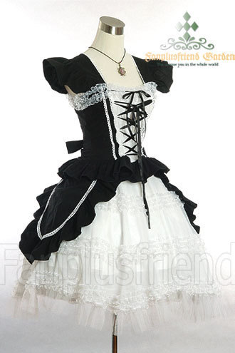 Gothic-Lolita-lolita-fashion-1040065_330_495.jpg